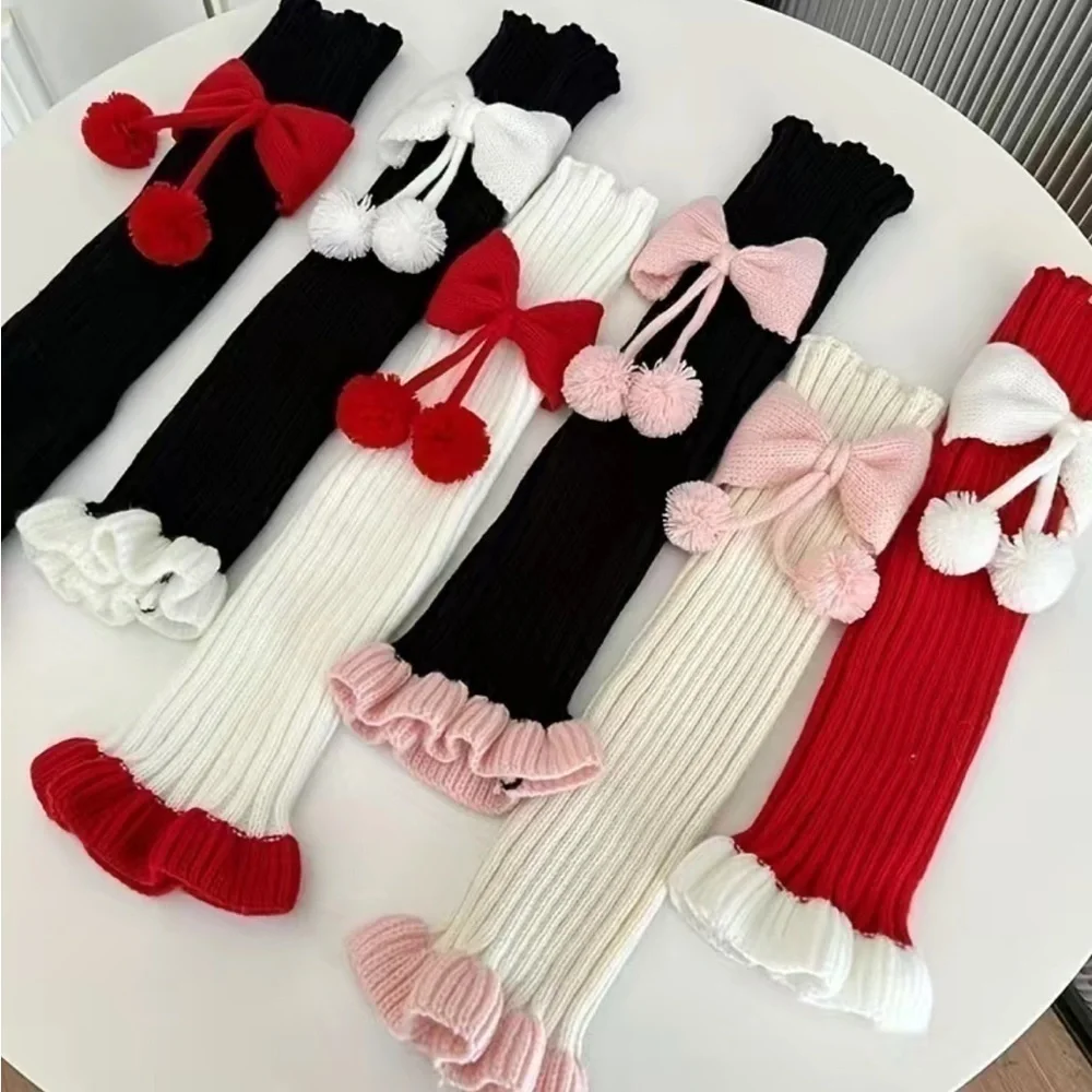 🖤 GREAT GIFT! Women’s Rib-knit leg warmers with pom-poms and ruffle - NWT